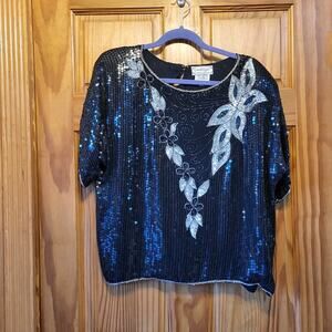Gorgeous, vintage, sequined and beaded top Black & Silber  size  Large